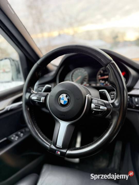 Bmw X5 F15 Salon bezwypadek przebieg 120 seewis światła do jazdy dziennej Tomaszów Lubelski sprzedam