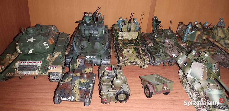 kolekcja modeli pojazdów wojennuch sklejona i