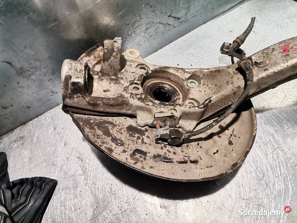 AUDI A6 C5 25 TDI ZWROTNICA PIASTA LEWY PRZÓD osobowe Nowy Sącz