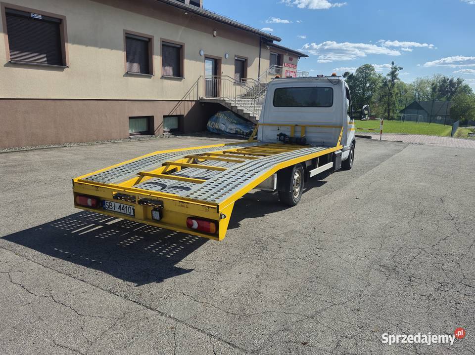 Renault Master Autolaweta laweta Samochody dostawcze Roztropice