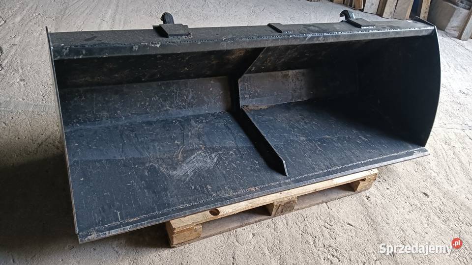 Sprzedam nową łyżkę do tura 2 metrowa wielkopolskie Lisków