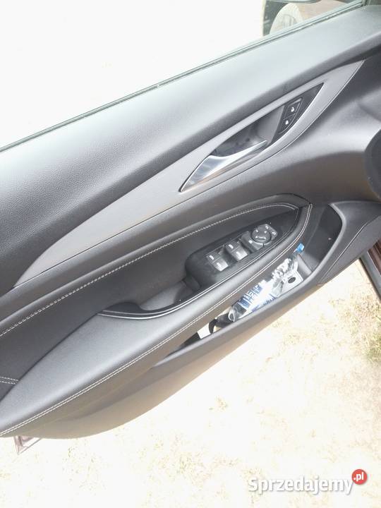 Sprzedam opla insignie gniazdo AUX łódzkie Zduńska Wola