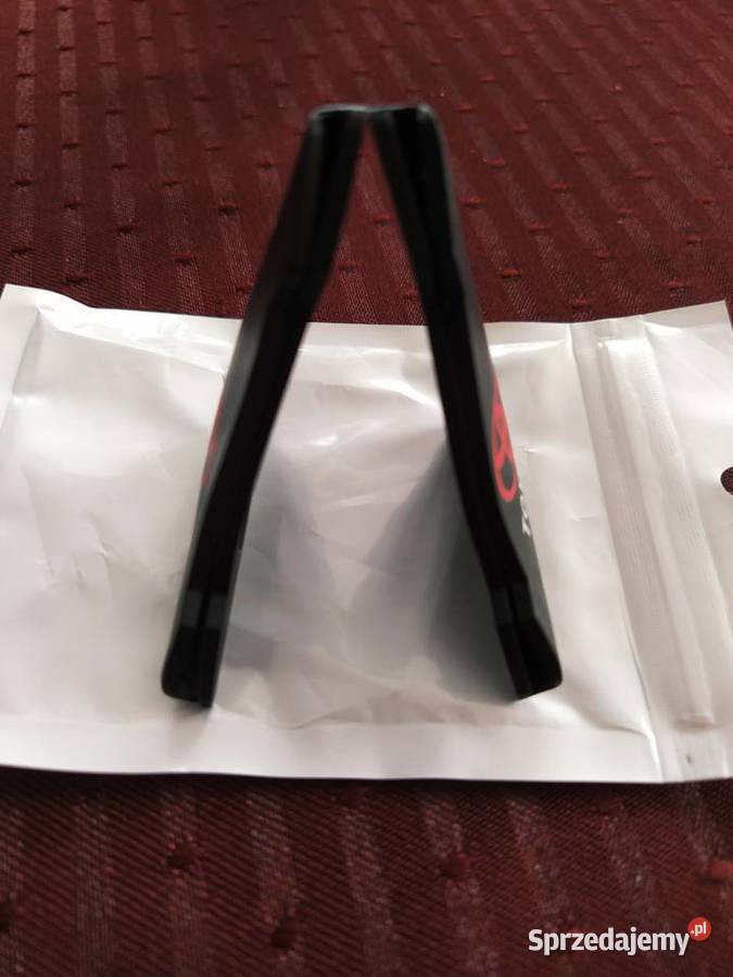 Silikonowe nakładki na narożniki drzwi z logo pomorskie Tczew