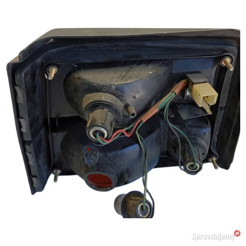 Tylna lampa zespolona 0436318 światło stop
