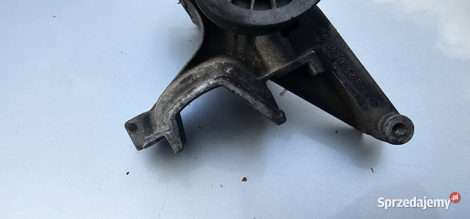 Wspornik pompy mocowanie rolki mercedes w210 42 Rok produkcji 1996 wielkopolskie Zbąszyń sprzedam
