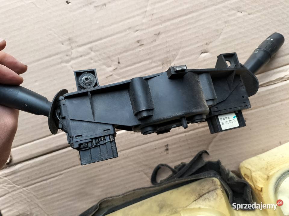 MANETKA Peugeot 206 34394302 9630605180 osobowe