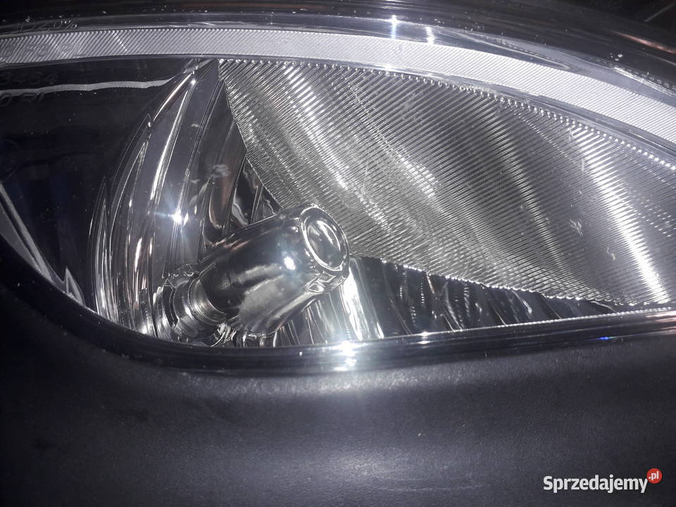 Reflektor lampa busa osobówki Warszawa
