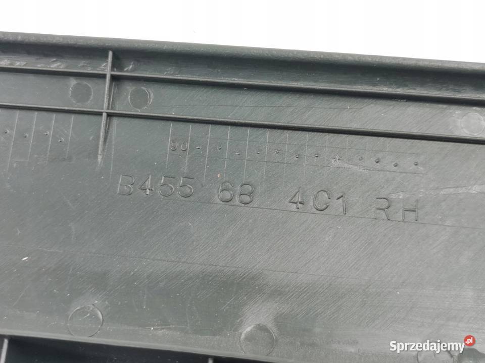 PÓŁKA DRZWI PRAWYCH MAZDA 323 BG 19891994