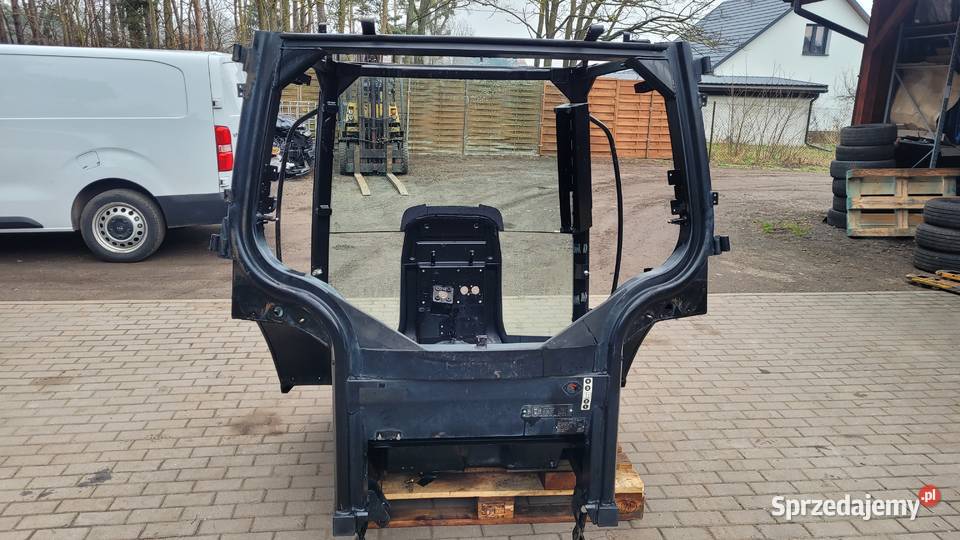 CASE IH PUMA 145 12r RAMA KABINY 84246943 Kolno