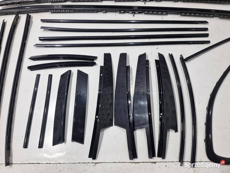 BMW F11 LISTWY ZEWNĘTRZNE SHADOWLINE CZARNY
