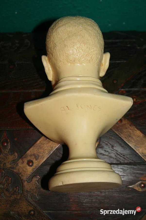 Popiersie Lutera Kinga Toruń