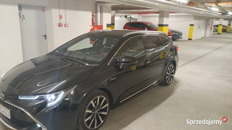 Toyota Corolla Tourning Sport 20 Hybrid 184 Poznań sprzedam