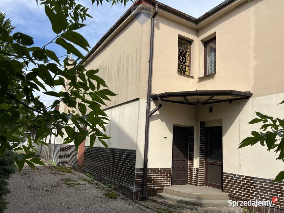 Kompleks handlowomieszkalny z częścią 900m2 Raciąż