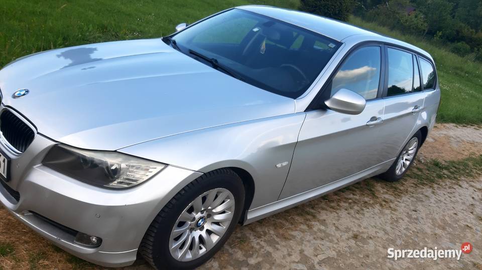 BMW Seria 3 E91 320d 2009 Rok produkcji 2009 Czarna Górna