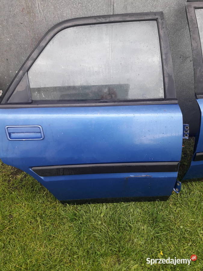 Mazda 323f bg 1994r Karoseria Lwówek sprzedam