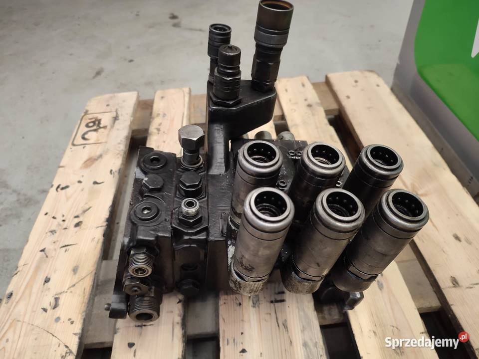 Rozdzielacz hydrauliczny Steyr 6175 CVT Pozostałe Wilkowo