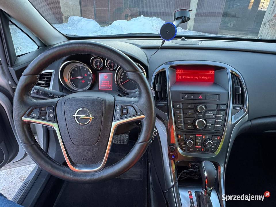 Opel Astra 14 benzyna 140 2013r Automat Rok produkcji 2013 Ustarbowo