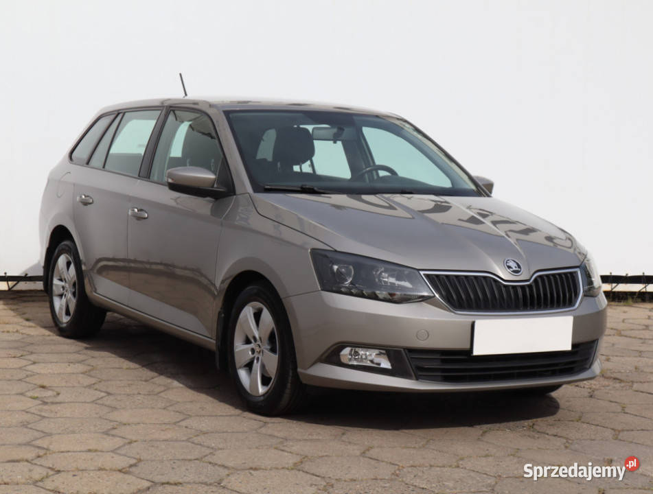 Skoda Fabia 12 TSI światła przeciwmgielne Łódź