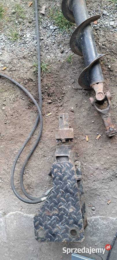 Wiertnica chydrauliczna glebowa