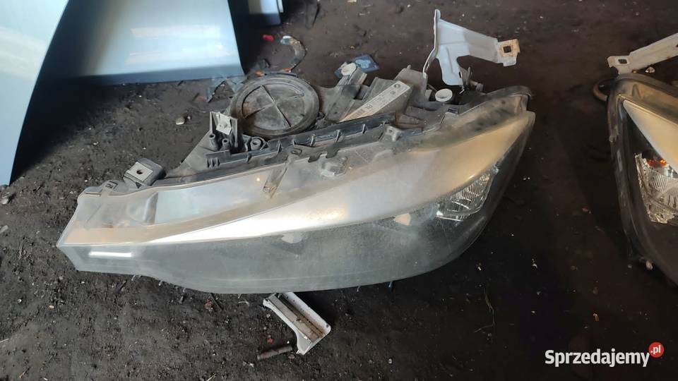 Reflektor lampa lewa prawa przód przednia BMW Książ Wielkopolski