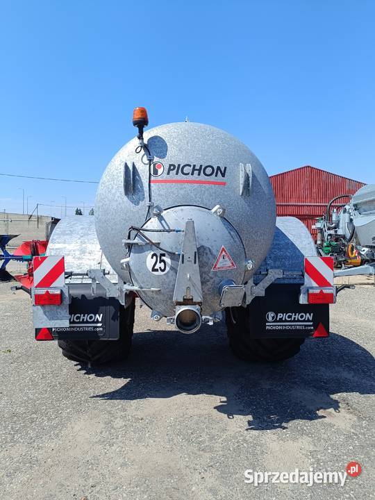 Wóz asenizacyjny Pichon TCI 11350R Ciechanów