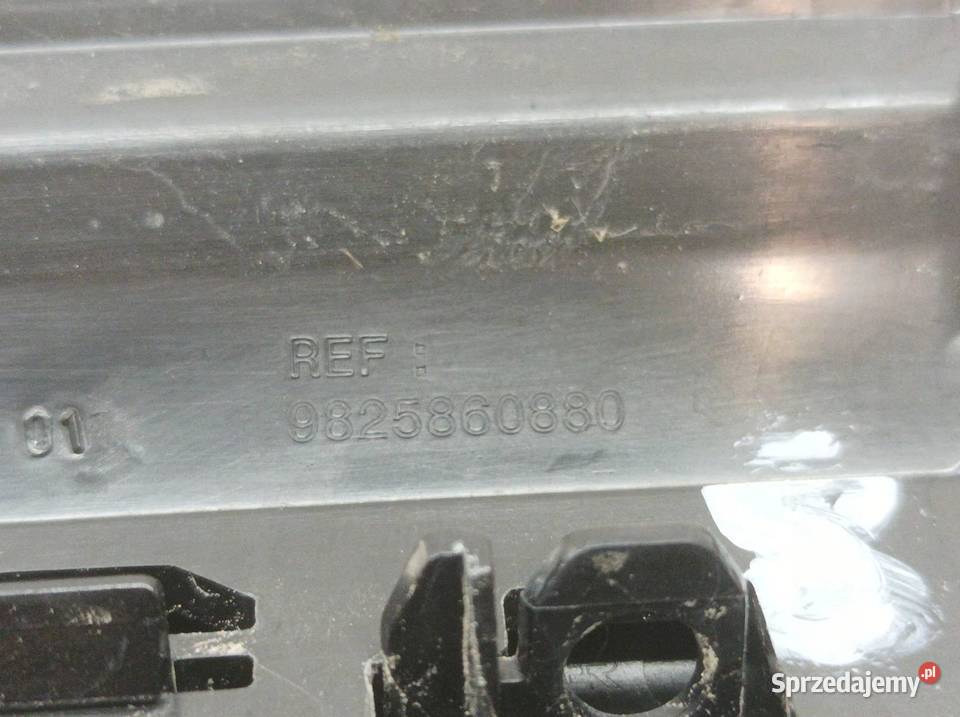 OSŁONA LISTWA BŁOTNIKA GT PRAWY PRZÓD 9825860880 świętokrzyskie