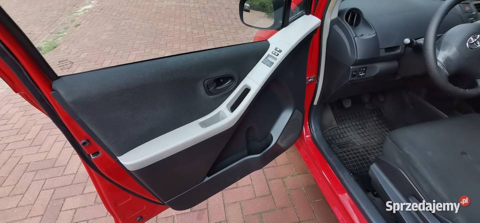 Toyota Yaris 133 99 2010 99KM Dąbrowa Górnicza