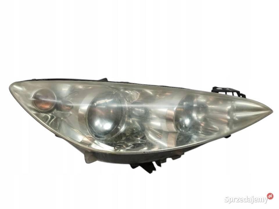 LAMPA PRZÓD PRAWA EU Peugeot 308 I 20072014 Lampy przednie