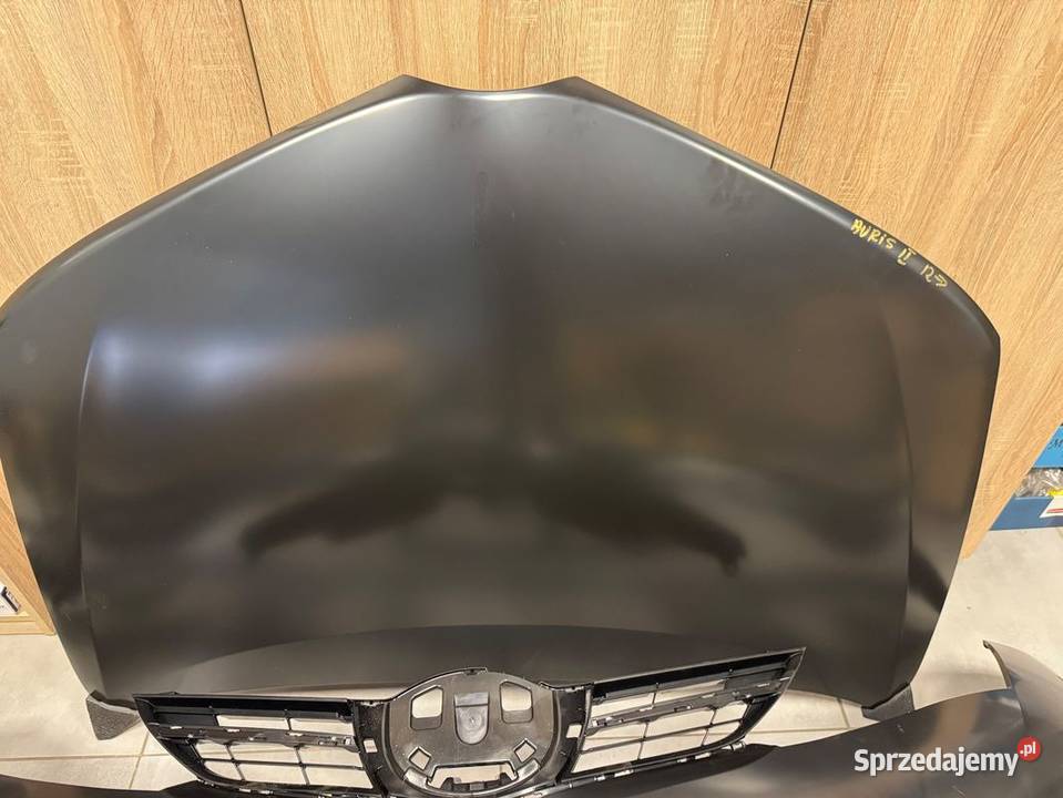 Toyota Auris II 15 zderzak przód osobowe Motycz