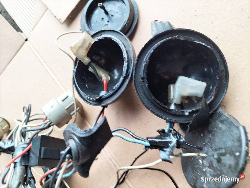 AUDI 80 B4 KOSTKA WTYCZKA DEKIELEK OSŁONA