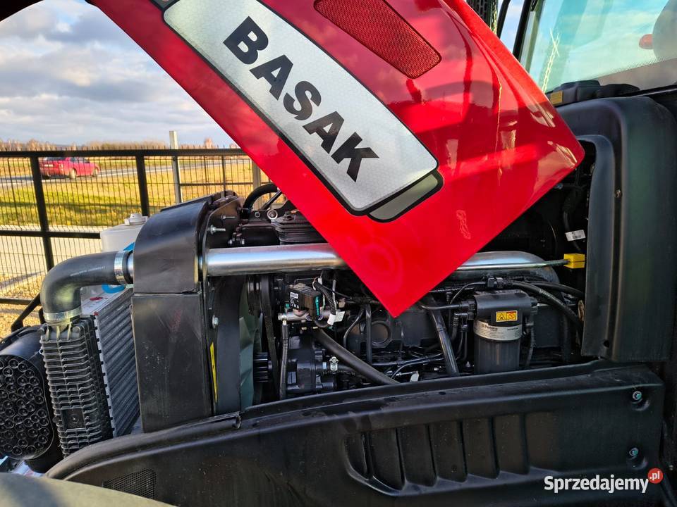 Ciągnik rolniczy BASAK 2110 110 Kielce