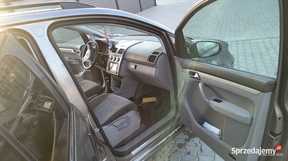 VW Touran 2010r lakier metallic śląskie