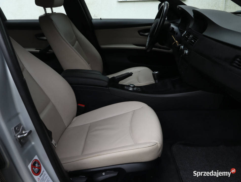 BMW 3 320 i relingi dachowe Piaseczno