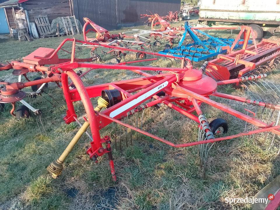 Zgrabiarka karuzelowa do siana Zgrabiarki i przetrząsacze Jastrzębia