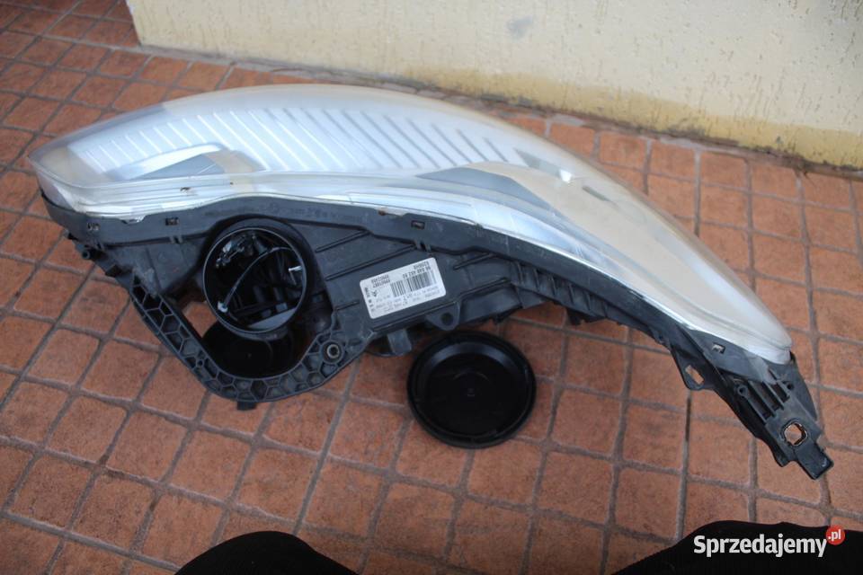 LAMPA PRAWA PRAWY PRZÓD CITROEN C5 III X7 EU wielkopolskie