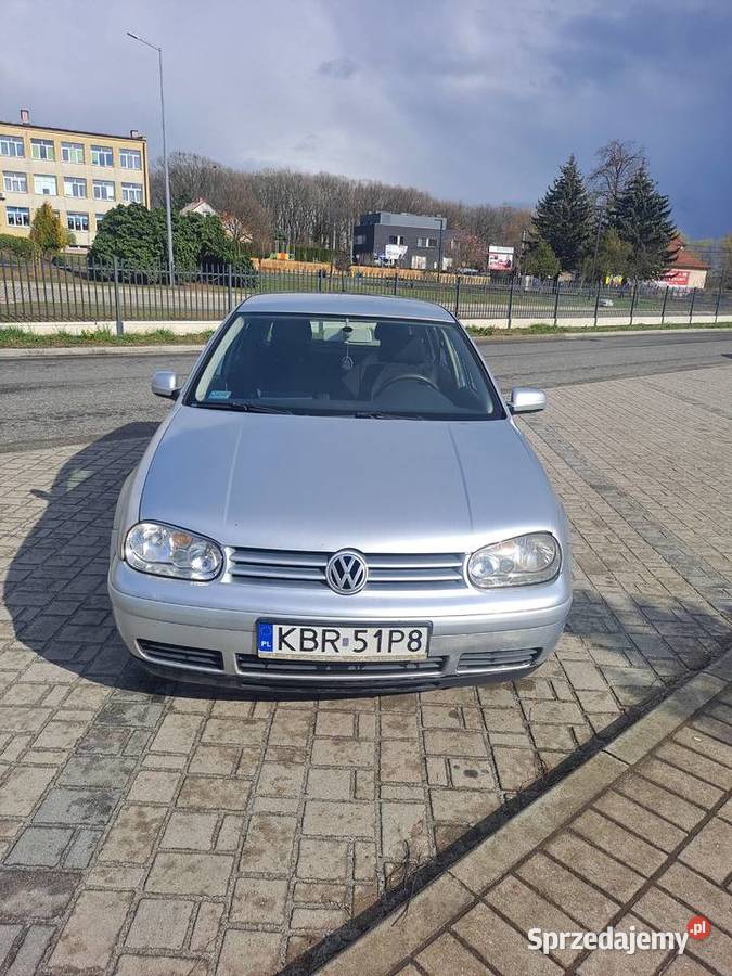 Sprzedam volkswagena golfa 4 Rok produkcji 2002 Brzesko