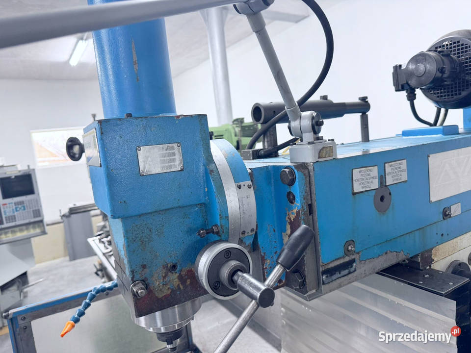 Frezarka uniwersalna AVIA FNE40Z liniały Zabór