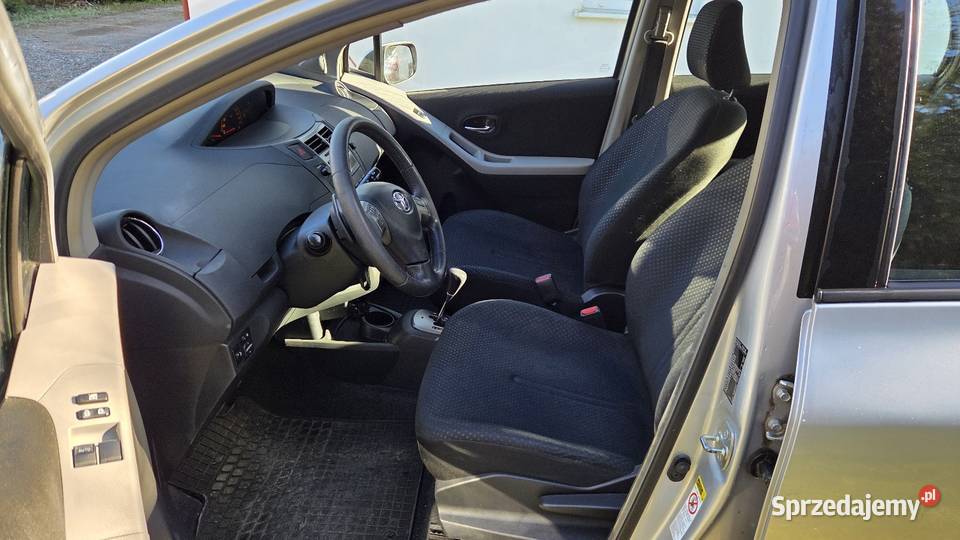 Toyota Yaris Automat lakier metallic