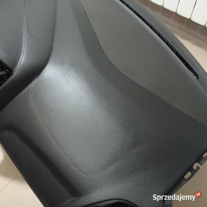 Sprzedam deskę rozdzielczą konsole ford focus
