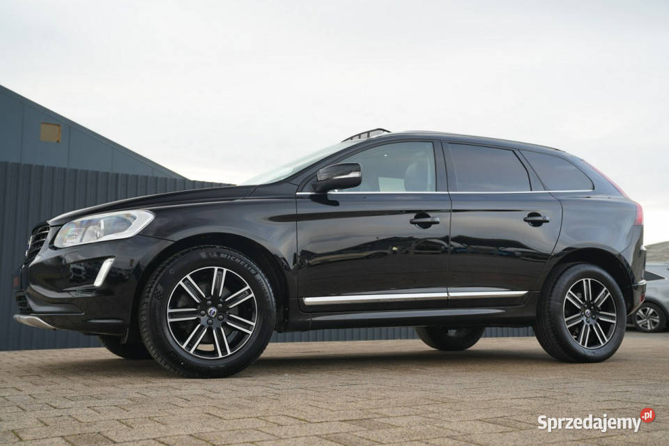 Volvo XC 60 SUMMUM nawi panorama HARMAN Otmuchów