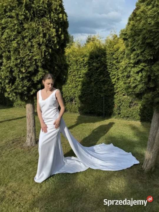 Elegancka suknia ślubna z dopinanym trenem NOWA 68cm warmińsko-mazurskie Olsztyn