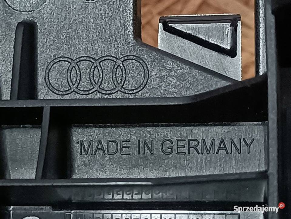 AUDI A3 S3 ŚLIZG ZDERZAKA PRAWY PRZÓD 8Y0807183 wielkopolskie Pleszew