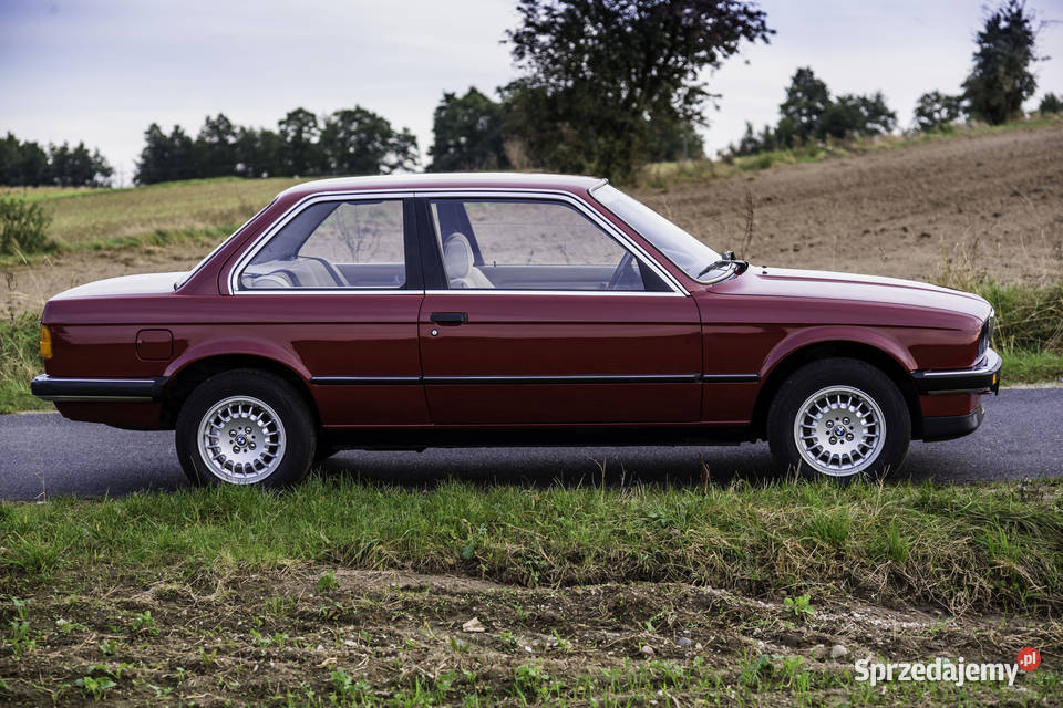 BMW 3 E30 316 18 SUPER STAN ZAMIANA Stalowa Wola