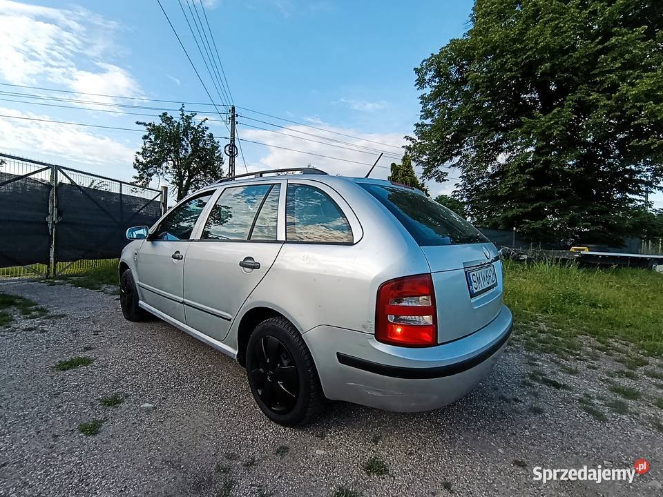 Skoda Fabia kombi dlugie opłaty 19 TDI klima