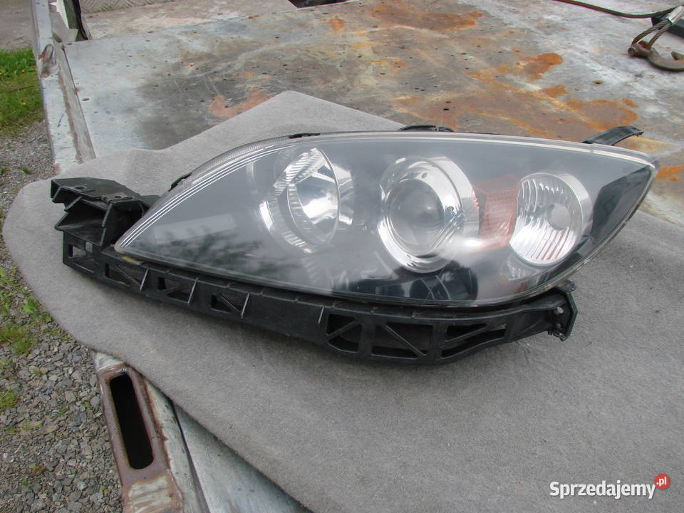 Mazda 3 HB reflektor XENON ORG EU osobowe Mielec sprzedam