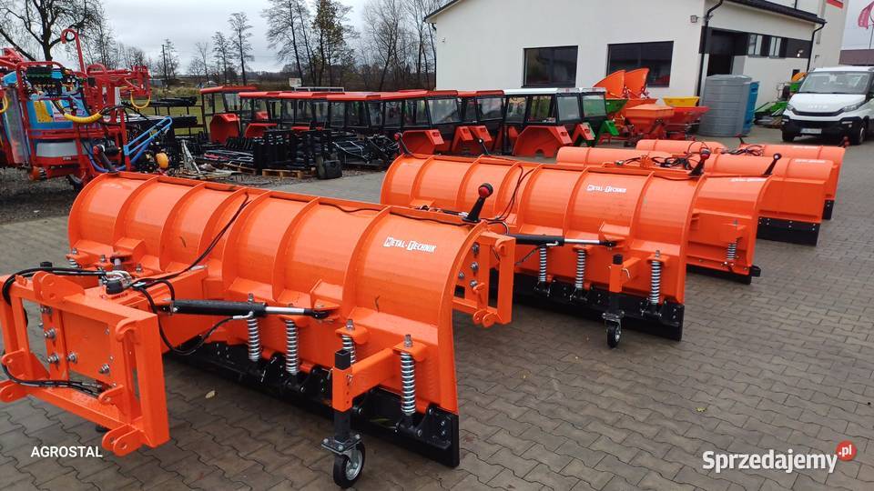 Pług do śniegu odśnieżny strzałka hydrauliczny Wola Różaniecka