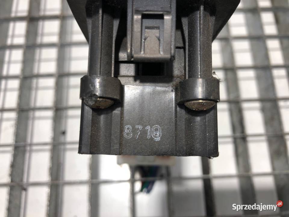 PRZEŁĄCZNIK SZYB LEWY SUBARU FORESTER I 9702 sprzedam