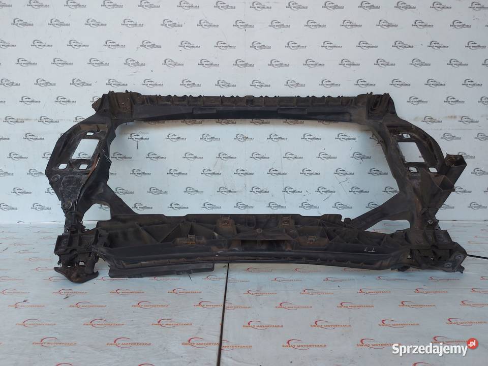 AUDI Q3 I 13r pas przedni wzmocnienie 8U0805594A