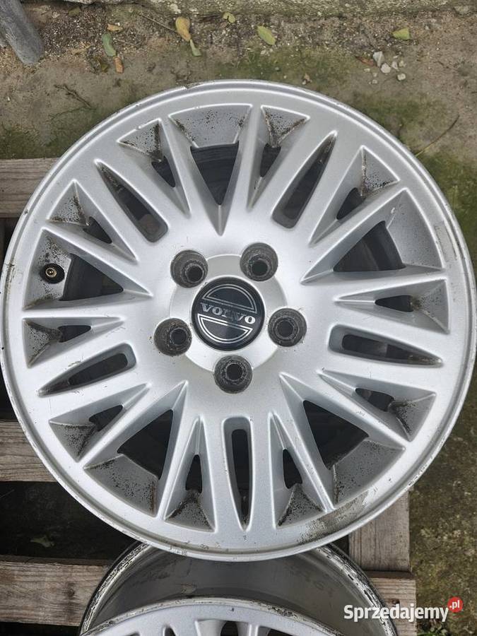 Sprzedam oryginalne felgi Volvo R15 Mrowiczna