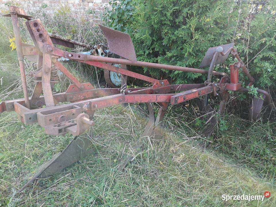 pług 3 skibowy nieuszkodzony Kowal sprzedam
